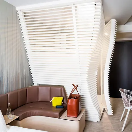 Okko Centre Ξενοδοχείο 4*